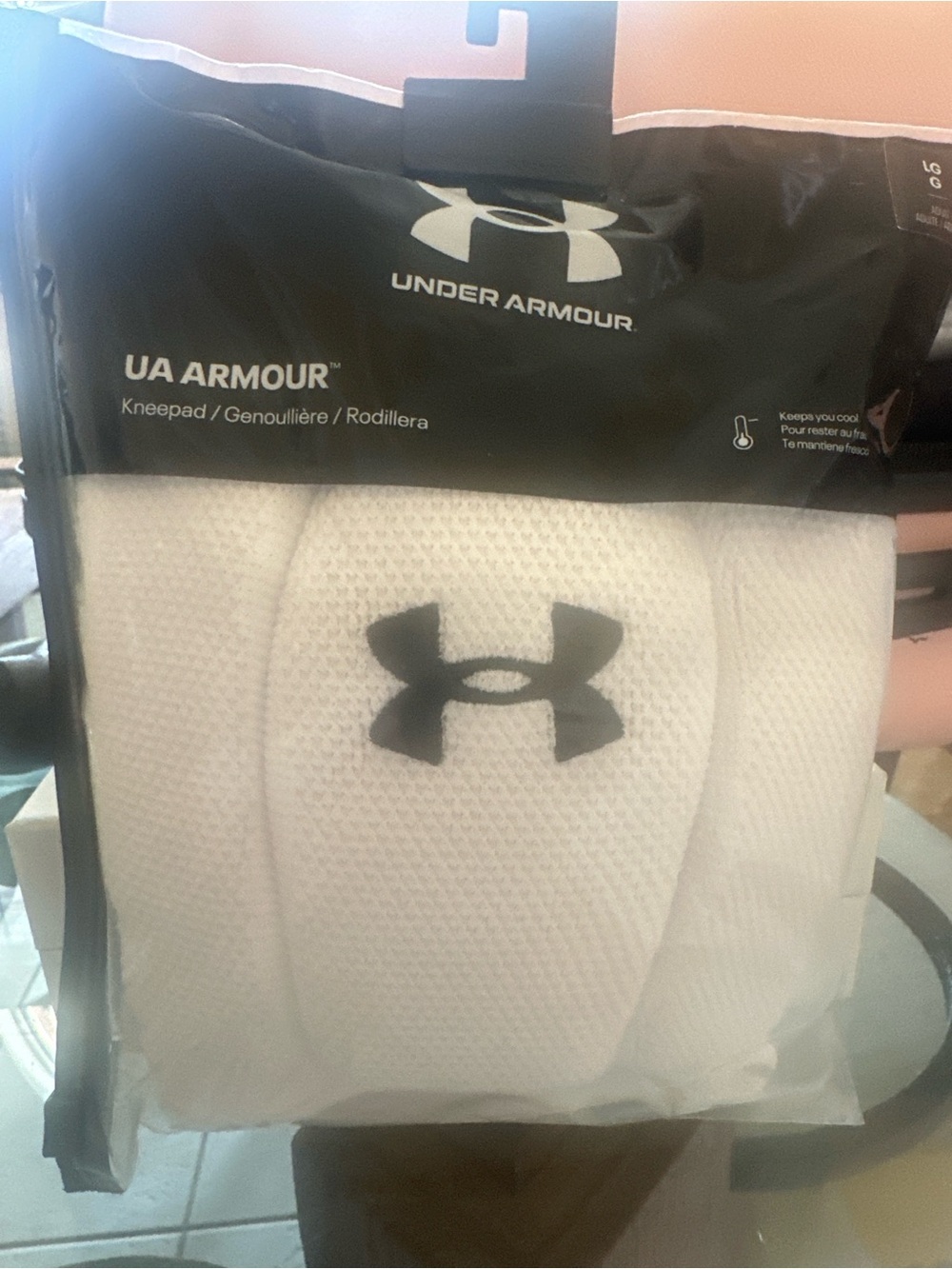 Under Armour White 2.0 Knee Pad with Black Logo